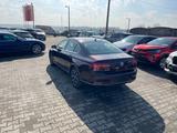 Volkswagen Passat 2.0 TDI SCR DSG Highline - VW Passat Unfallwagen