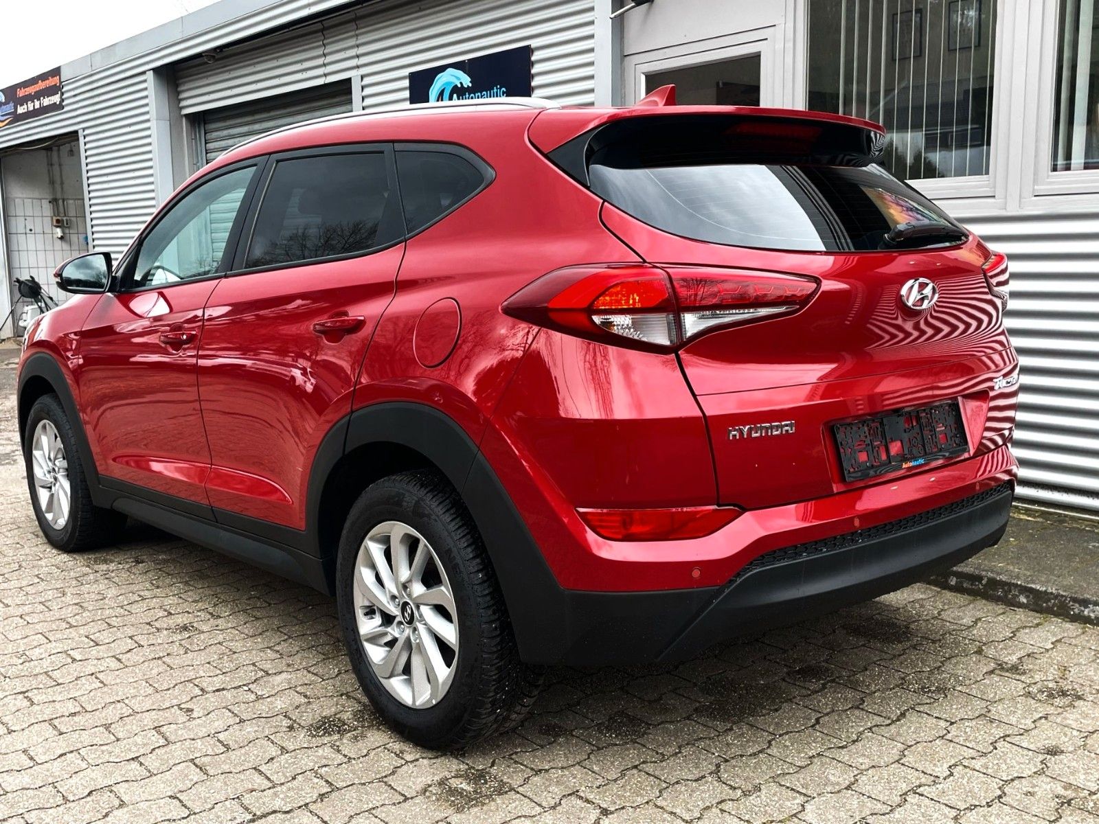 Fahrzeugabbildung Hyundai Tucson 1.7CRDi  KLIMAAUT NAVI SITZHZG CAM 2.Hd