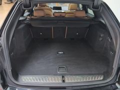 BMW 540i Sport/360°/HUD/Pano/D-Key/LED/AHK/SHeftBMW