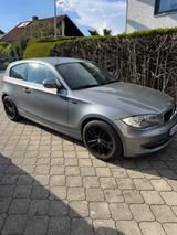 BMW 116i - E81 - BMW: E81