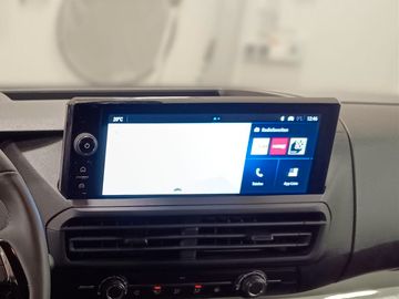 Fotografie 11 des Opel Vivaro Kasten M Navi Kamera Laderaumboden