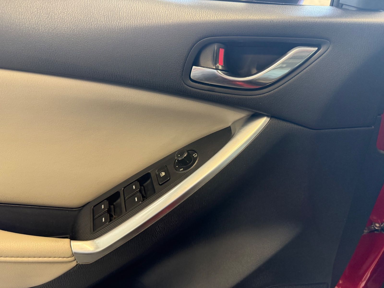 Fahrzeugabbildung Mazda CX-5 Sports-Line ALLRAD, Rückfahrkamera Techpak.