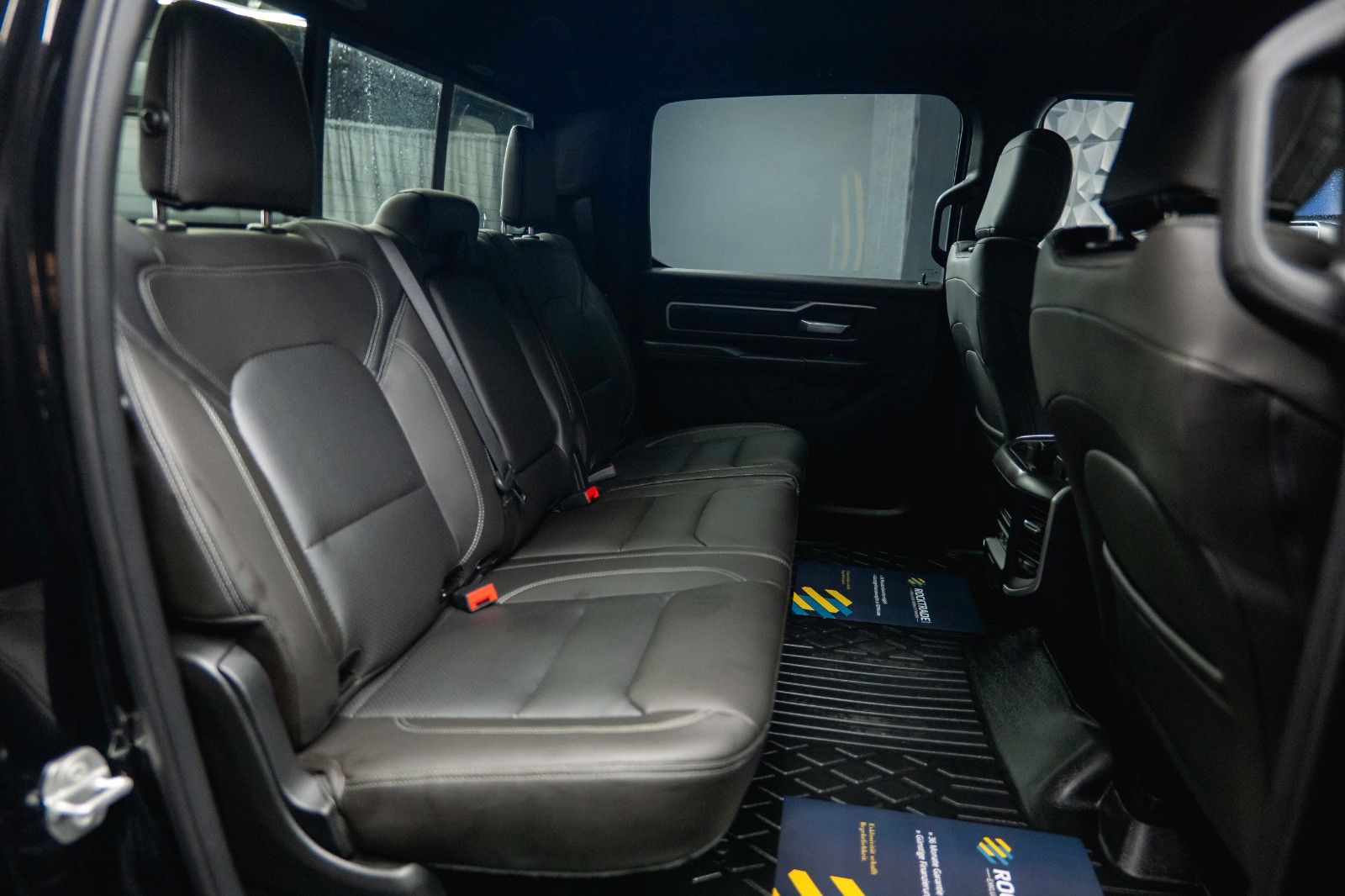 Fahrzeugabbildung Dodge RAM 5.7 V8 HEMI 4x4 BLACK EDITION Longbed 19%