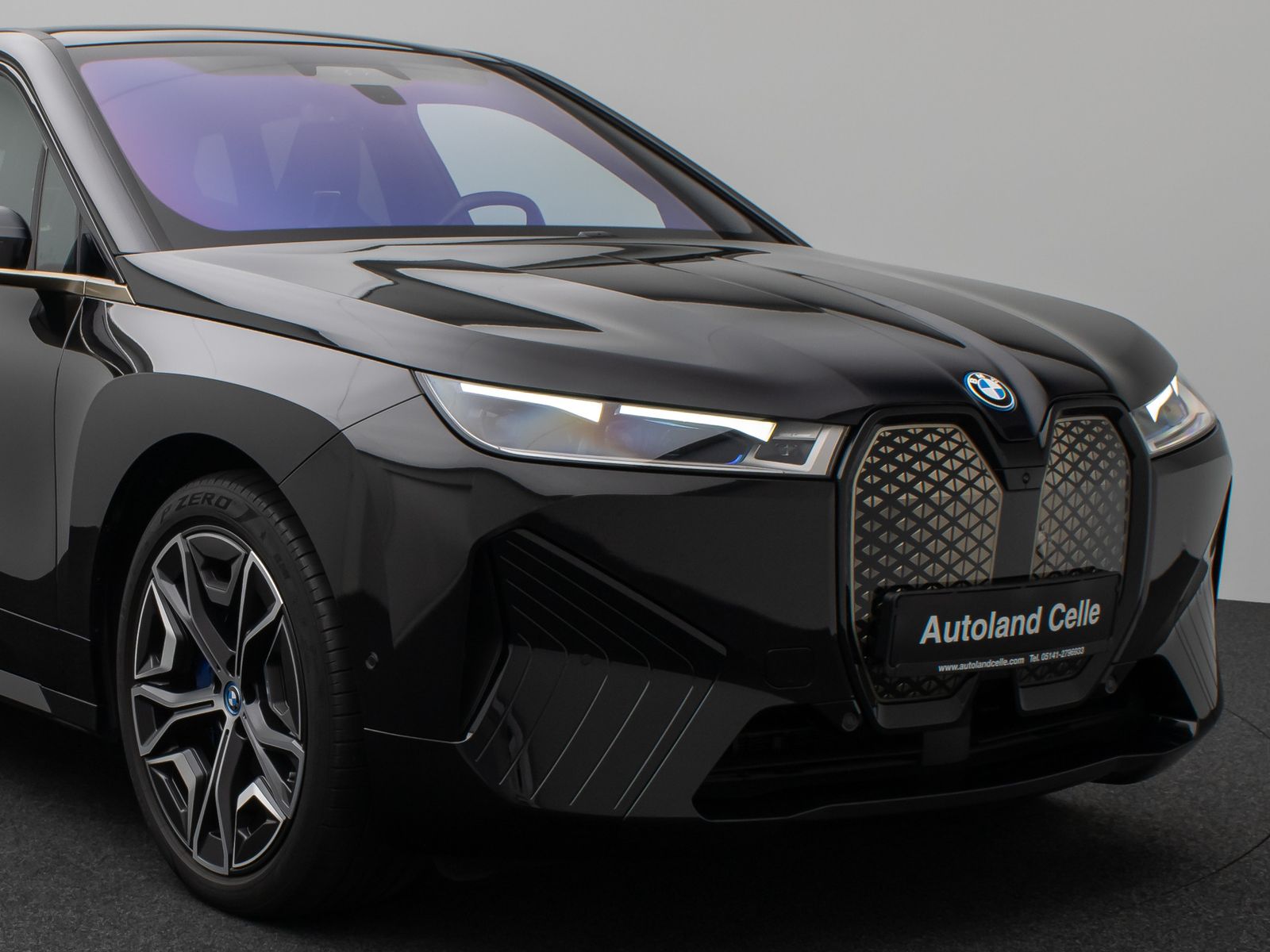 Fahrzeugabbildung BMW iX xD40 Edition Sport 360°Laser SkyLounge 22Zoll