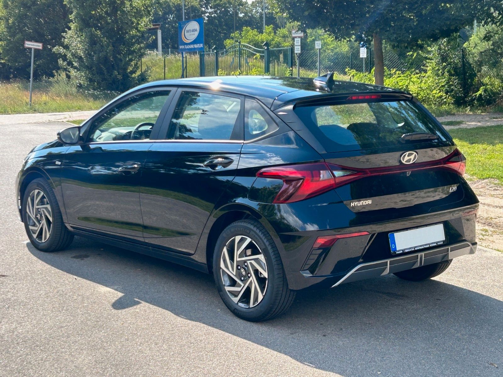 Fahrzeugabbildung Hyundai i20 1.0 T-GDI 48V Trend *Navi*CarPlay*RFKamera*