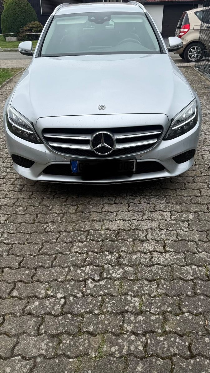 MERCEDES-BENZ C 300 de T Autom. -