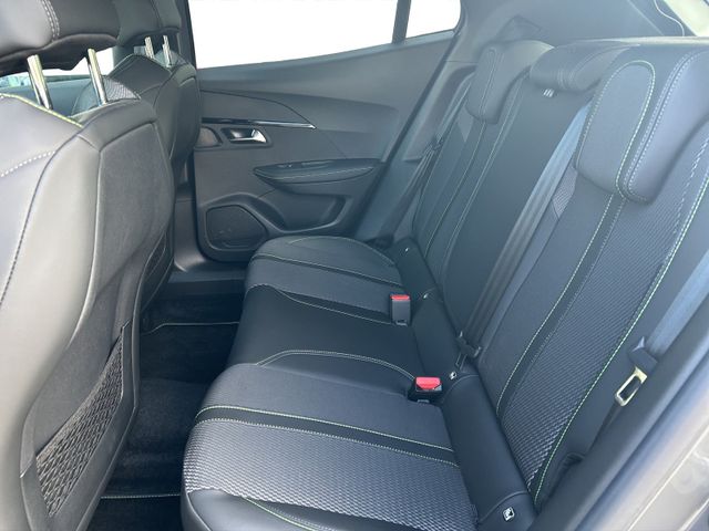 Peugeot 2008 1.2 PureTech 130 GT Kam.+KeyLess+LED+Navi
