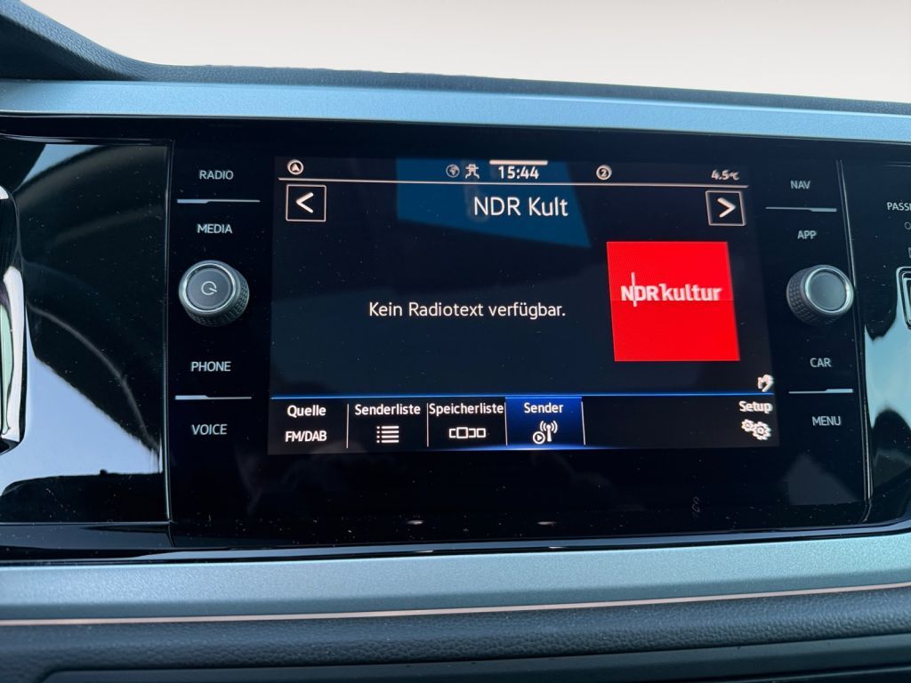 Fahrzeugabbildung Volkswagen Taigo 1.0 TSI  Goal Panoramadach