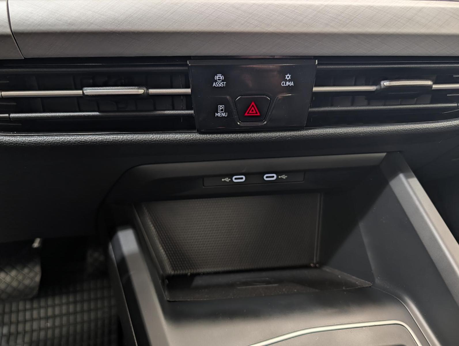 Volkswagen Golf Variant 1.5 TSI DSG Life LED virt.Cock. Nav, миниатюра 16