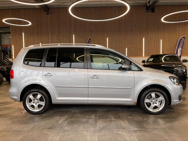 Volkswagen Touran Highline *PANO*SHZ*NAVI*PDC*TEMPOMAT*