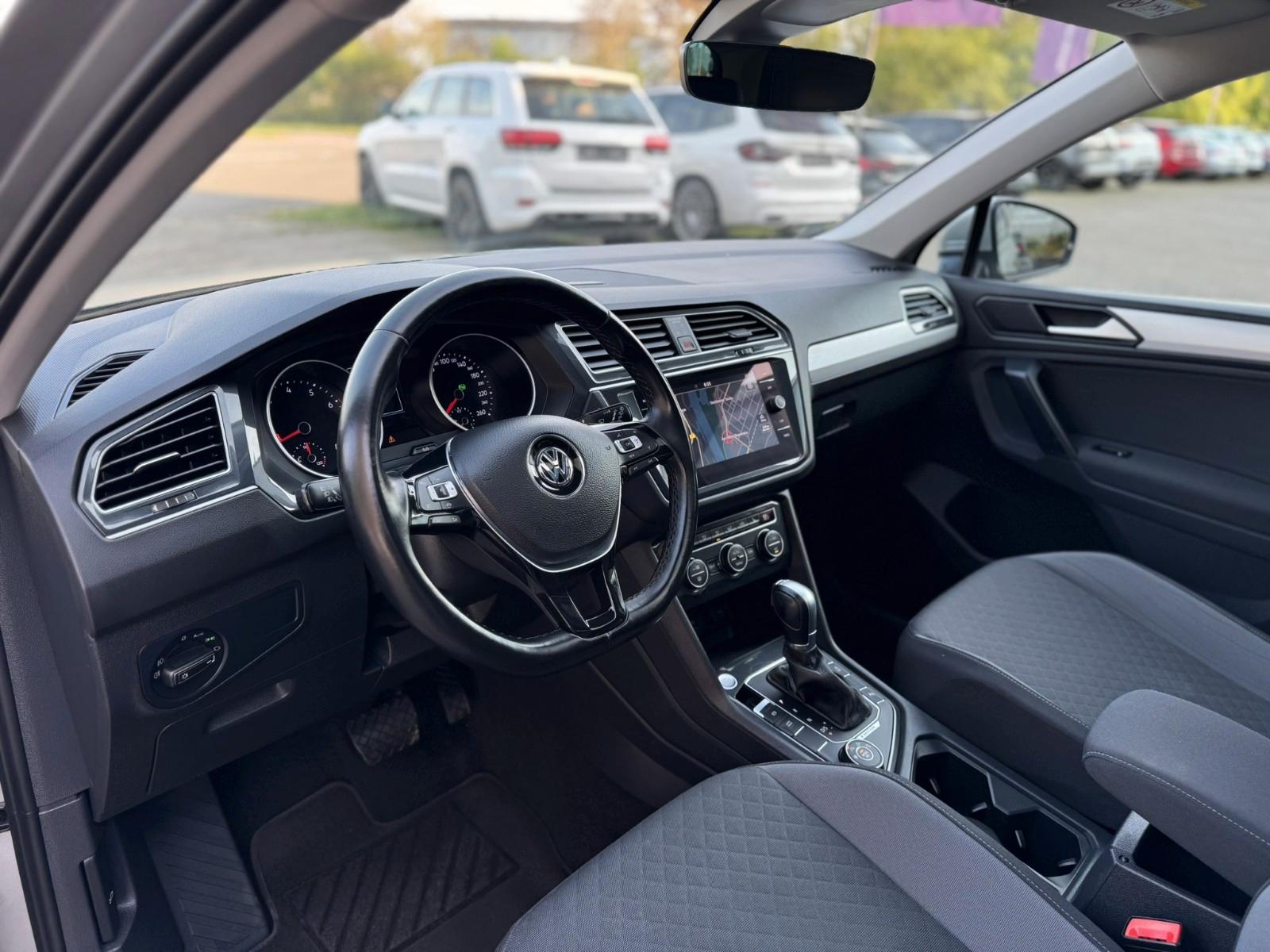Volkswagen Tiguan R-Line 4Motion/1.HAND/LED/PANO/SCHECKHFT