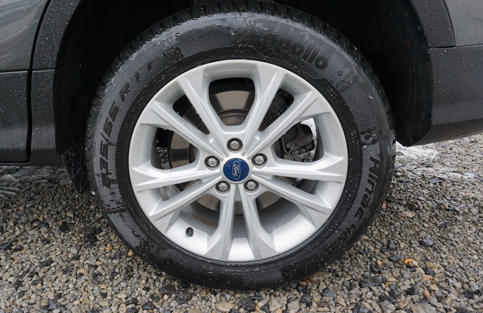 Fahrzeugabbildung Ford Kuga Titanium, Navi, Allrad, PDC, LED