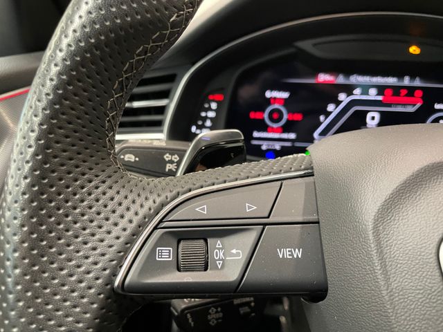 RSQ8 quattro 4.0 TFSI AHK HUD PANO LED
