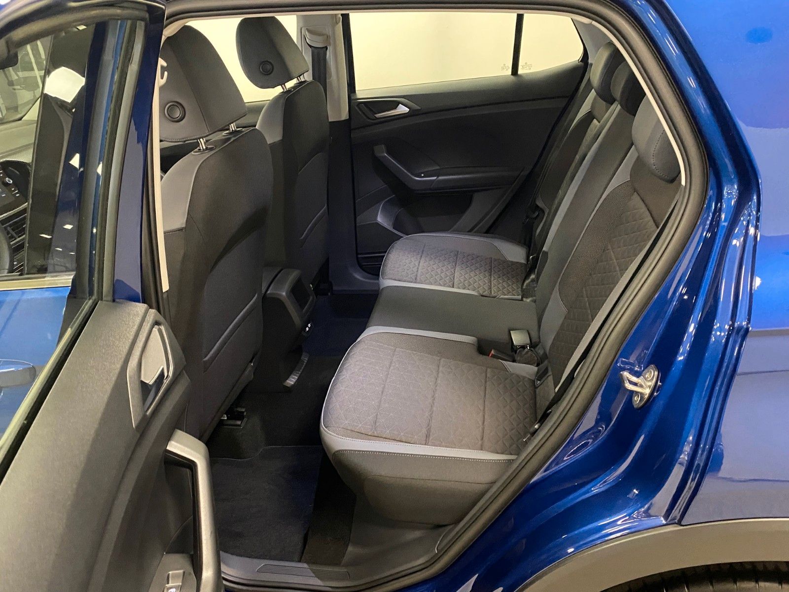 Fahrzeugabbildung Volkswagen T-Cross 1.0 TSI Style+AHK+4 Jahre GARANTIE+80tKM