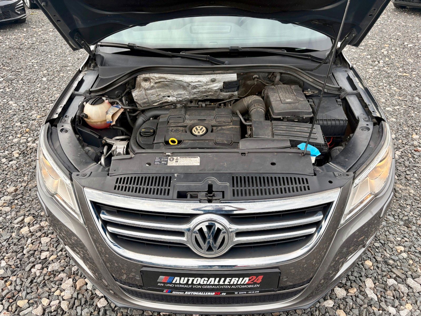 Fahrzeugabbildung Volkswagen Tiguan 1.4 TSI Team BMT Sportsitze 17" LMR AHK