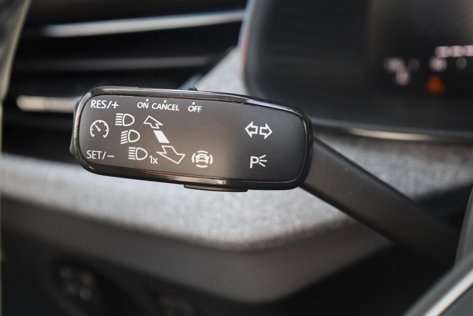 Skoda Kamiq 1.0 TSI DSG LED Kamera AHK Sitzheizung