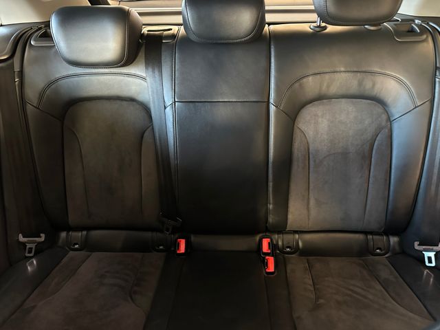 Audi Q3 2.0 TFSI quattro *Xenon*Klima*SHZ*Navi*PDC*