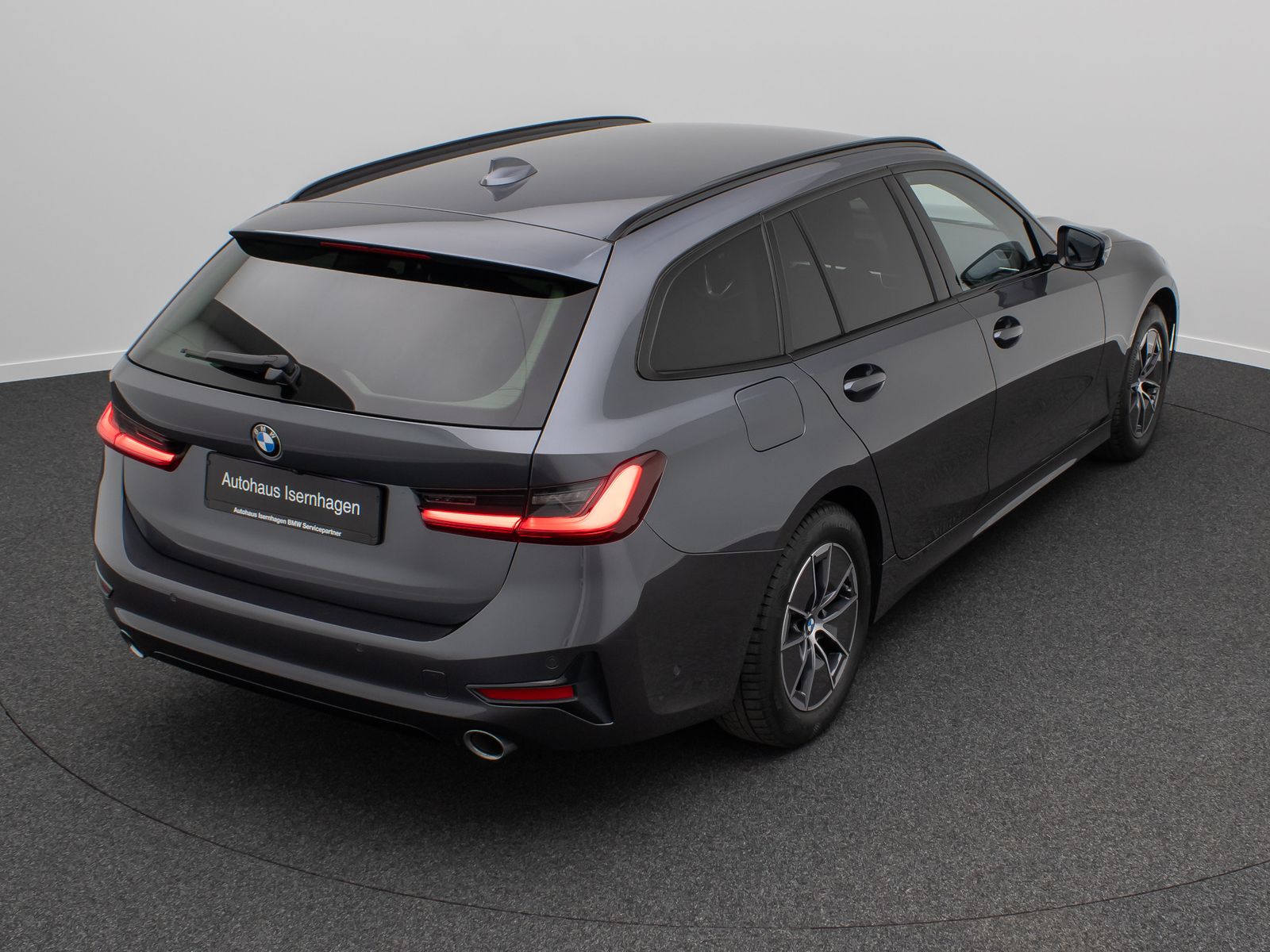 Fahrzeugabbildung BMW 320d Sport Line Kamera DAB Alarm HiFi Komfort