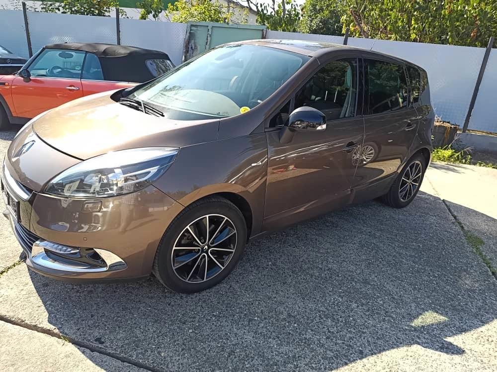 Renault Scénic III - 2.0 liters