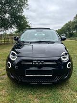 Fiat 500e Icon Cabrio 42 kWh Icon - Fiat 500e von privat