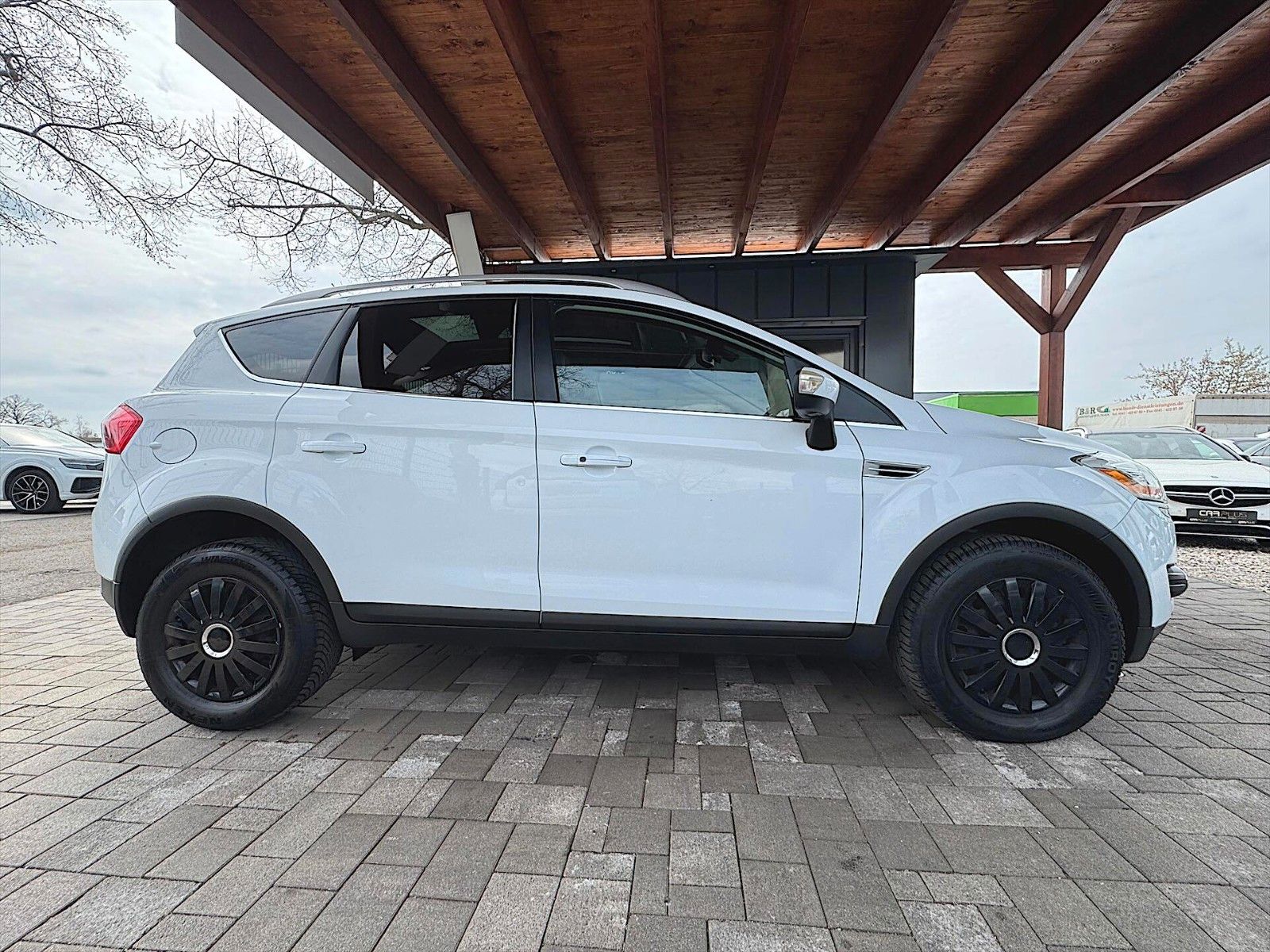 Fahrzeugabbildung Ford Kuga Titanium 2.5 Sport *Panorama*Bi-Xenon*LED*