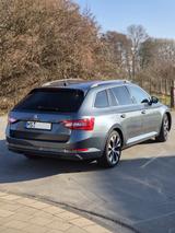 Skoda Superb Combi 2.0 TDI DSG Active  *TÜV neu*  - Skoda Superb