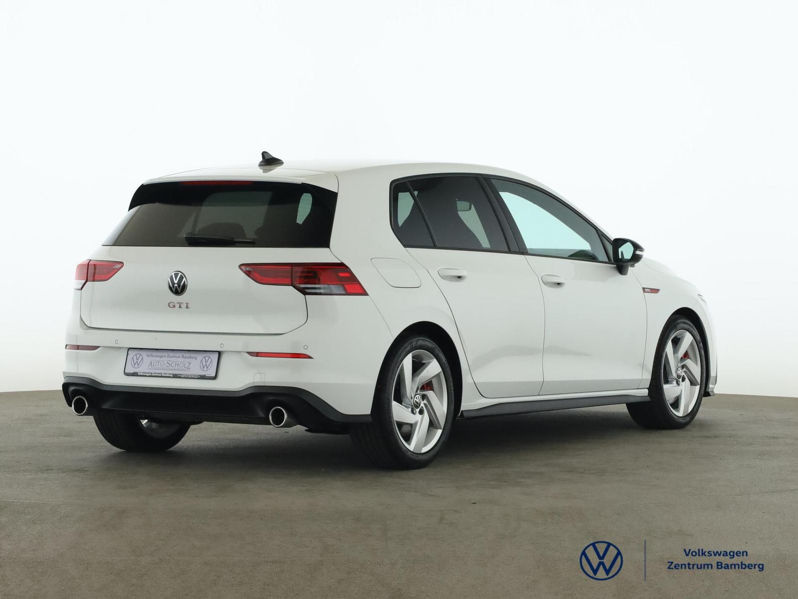 Volkswagen Golf VIII 2.0 TSI GTI "Black Style"+ACC+APP+LED, миниатюра 6