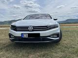 Volkswagen Passat Alltrack 2.0 TDI 240PS DSG 4M Voll 8-fach - weiße Volkswagen Passat Alltrack