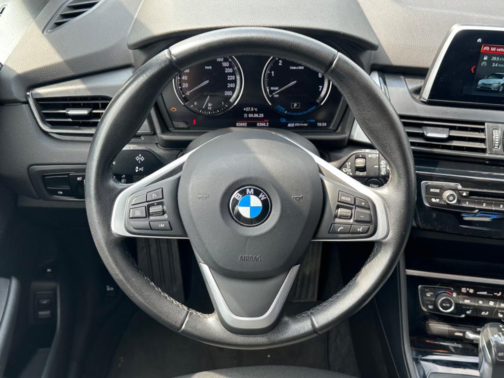 BMW 225