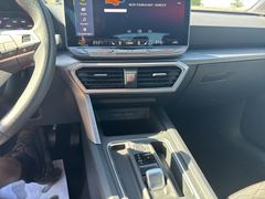 SEAT Leon Sportstourer 2.0 TDI FR DSG LED Nav Ahk Rfk SEAT Leon Sportstourer 2.0 TDI FR DSG LED Nav Ahk Rfk
