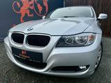 BMW 318d#TÜV-NEU#SERVICE-NEU#2-HAND#PDC#8-FACH#KLIMA - BMW aus 2010: Kombi