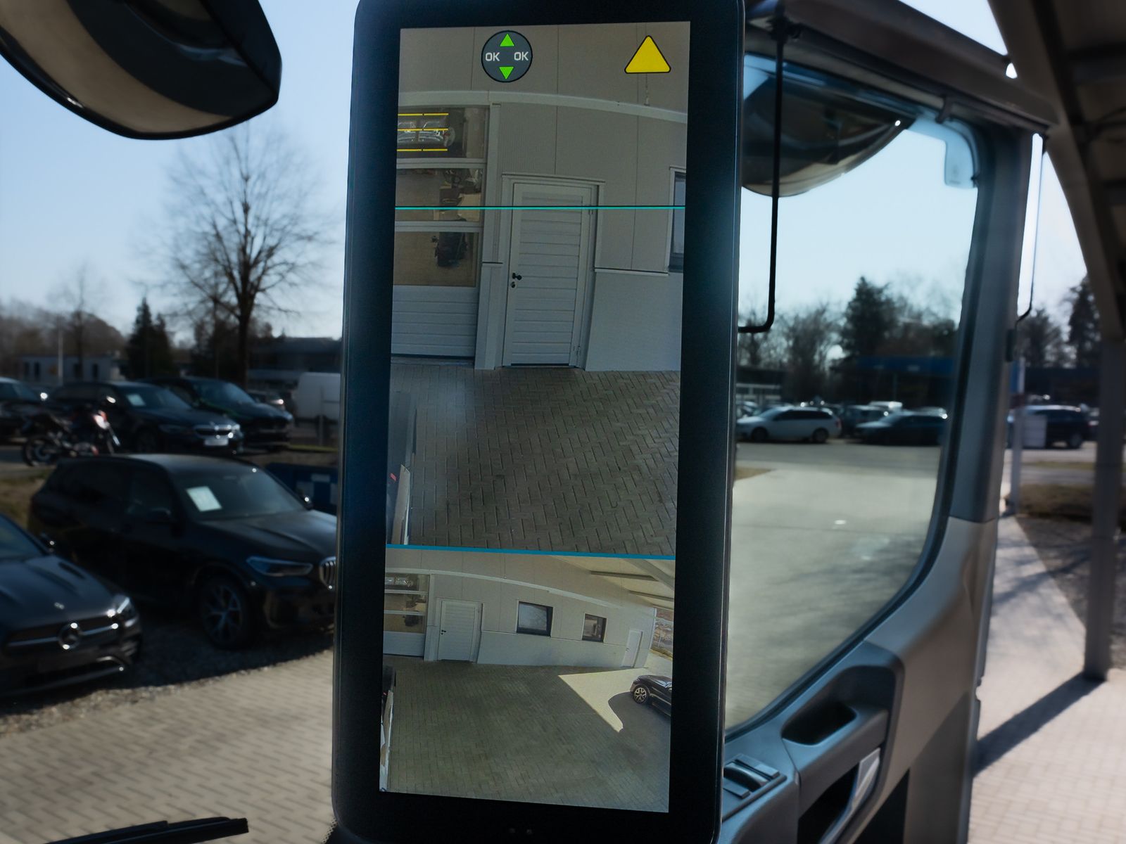 Fahrzeugabbildung Mercedes-Benz Actros 1853 LSnR LowLiner Style-Line NeuReifen