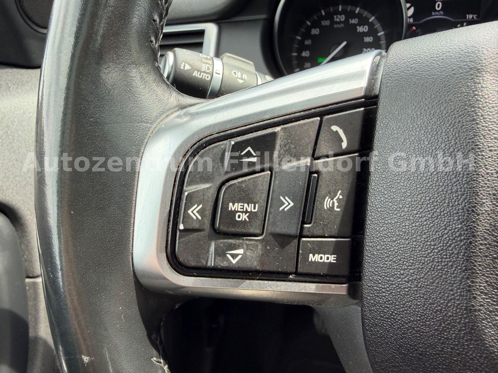 Land Rover Discovery Sport Pure NAVI/XENON/PANO!!