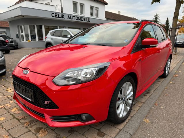 Ford Focus Turnier ST Navi Kamera Recaro Sitze