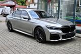 BMW 730 d  xDrive M Sportpaket Hochglanz Shadow Line - mit Diesel-Antrieb: Sportpaket