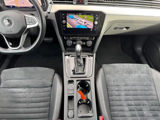 Passat Variant Elegance 2.0 TDI DSG ACC/AHK/RFK