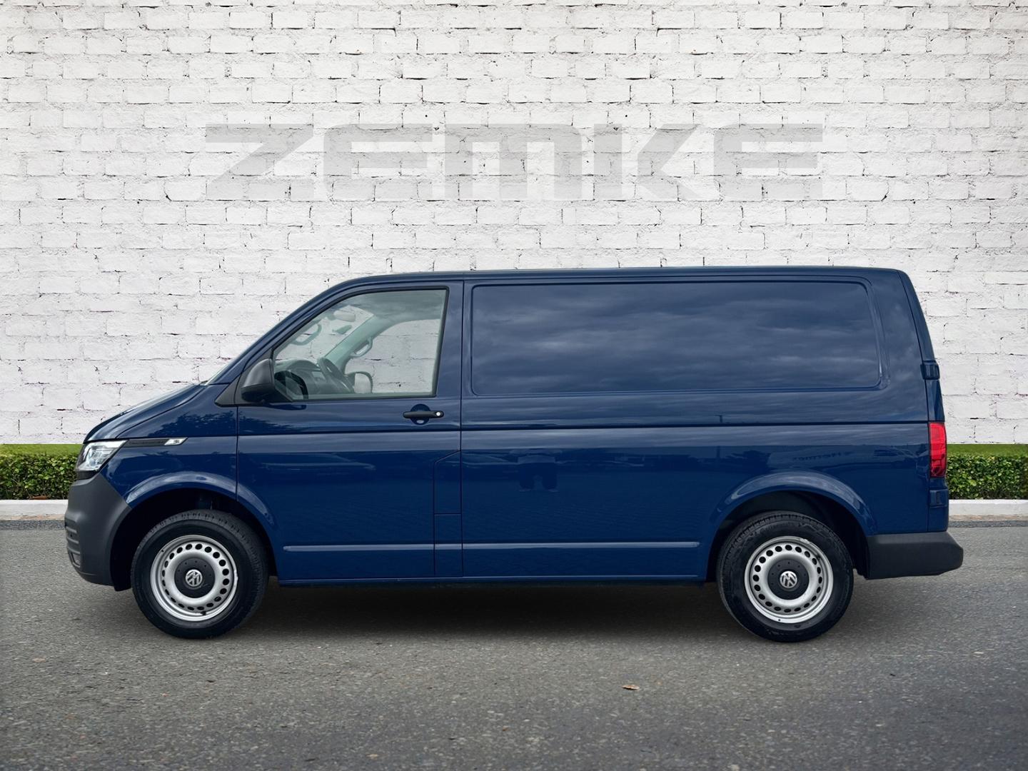 Volkswagen T6.1 Kasten 2.0 TDI L1H1 AHK Navi LED Dyn. Kurve