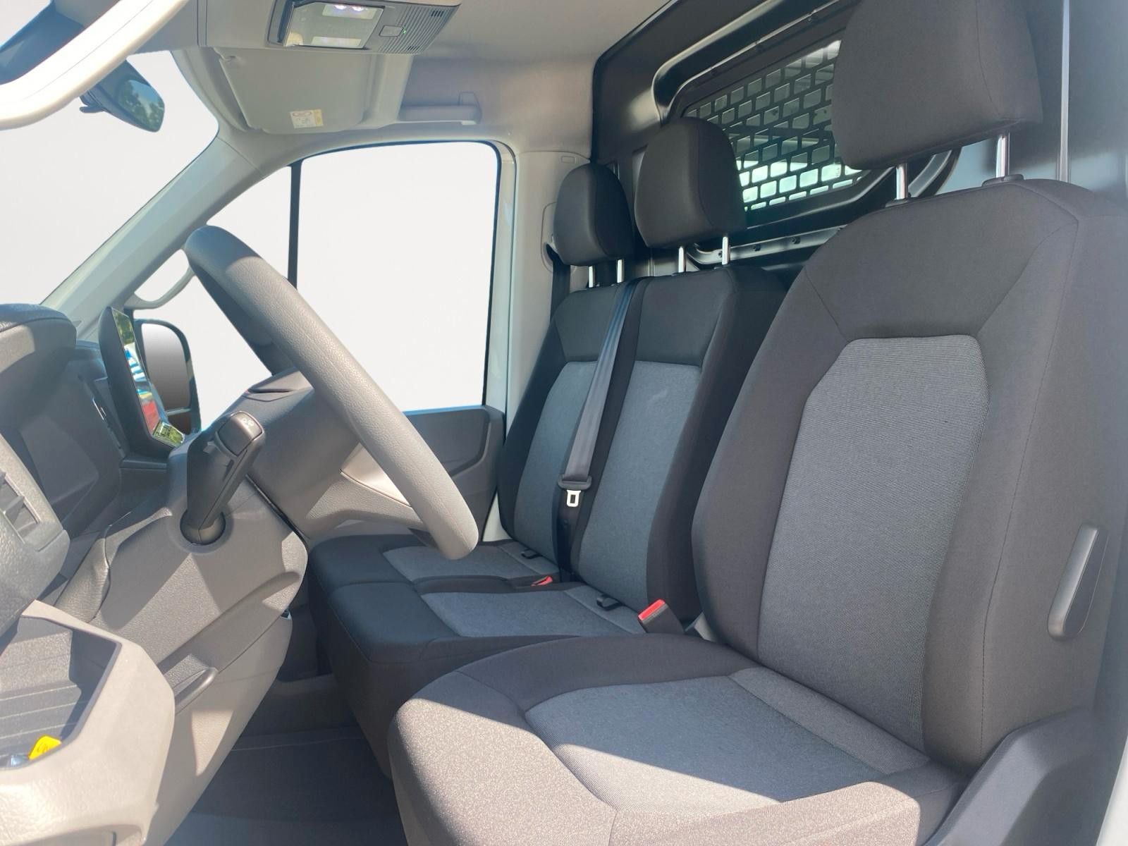 Fahrzeugabbildung Volkswagen Crafter 35 TDI MR VA