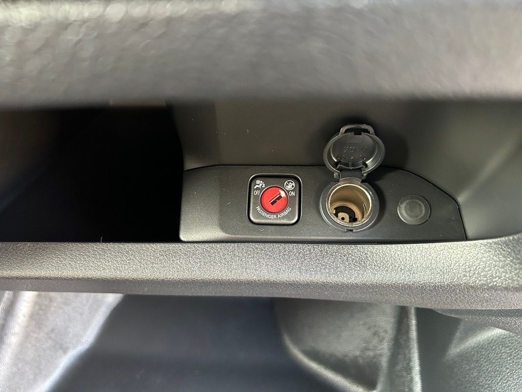 Fahrzeugabbildung Citroën Jumpy ELEKTRO, Klima, PTS, Tempomat, 3-Sitzer, D