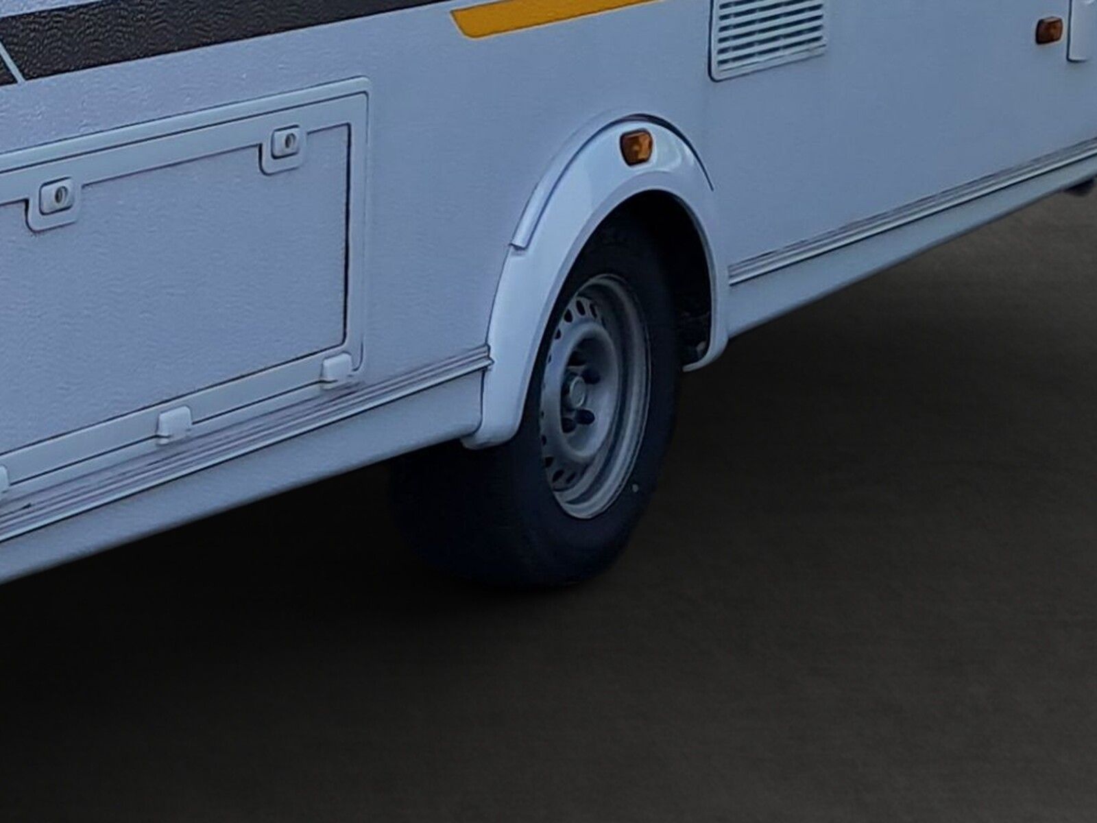 Fahrzeugabbildung Weinsberg CaraTwo 450  FU
