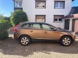 Volvo XC60 D5 AWD Momentum Momentum - Volvo XC60 aus 2010: Awd