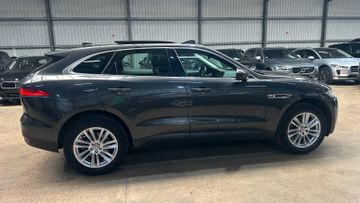 Jaguar F-Pace - 4