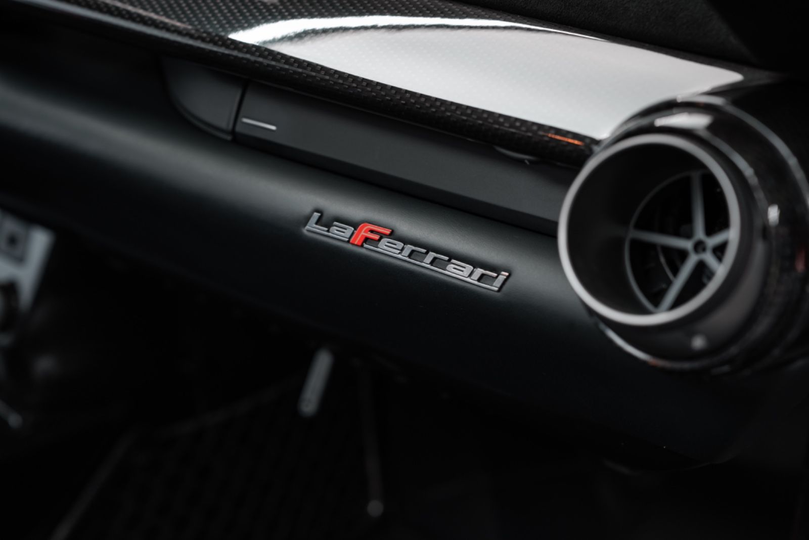 Fahrzeugabbildung Ferrari LaFerrari HV-BATTERIE NEU/GARANTIE/SCHECKHEFT