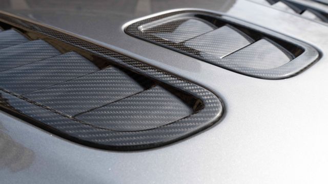 Fahrzeugabbildung Aston Martin V12 Vantage 6.0 S/Deutsch/AM SH/Neuzustand