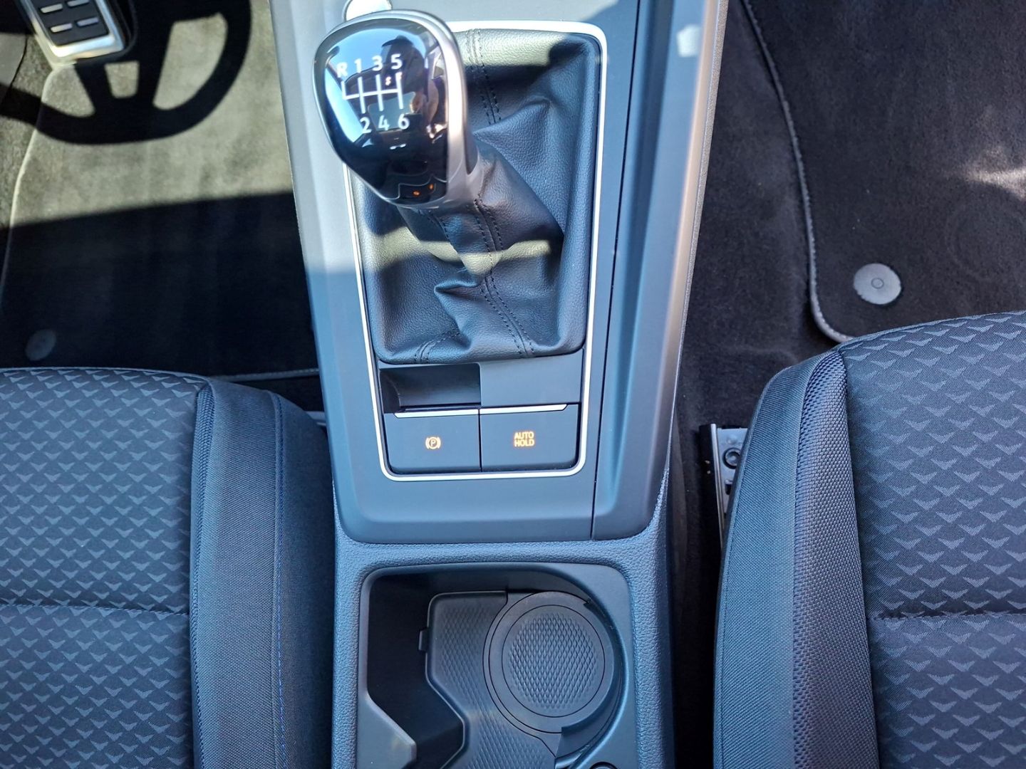 Golf VIII 1.0 TSI United *AHK*SIDEASSIST*PANO*AC