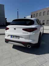 Alfa Romeo Stelvio 2.0 Turbo - Vollleder, Panorama, TÜV Neu - Alfa Romeo Stelvio von privat