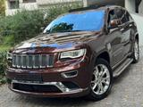 Jeep Grand Cherokee 3.0 CRD Summit/PANO/ACC/STH/LED - Jeep Grand Cherokee mit Diesel-Antrieb: Standheizung
