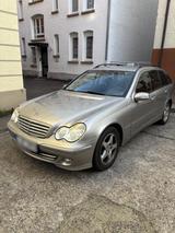 Mercedes-Benz Mercedes benz w240 mit TÜV 174300km - Mercedes-Benz 240 Benziner Gebrauchtwagen