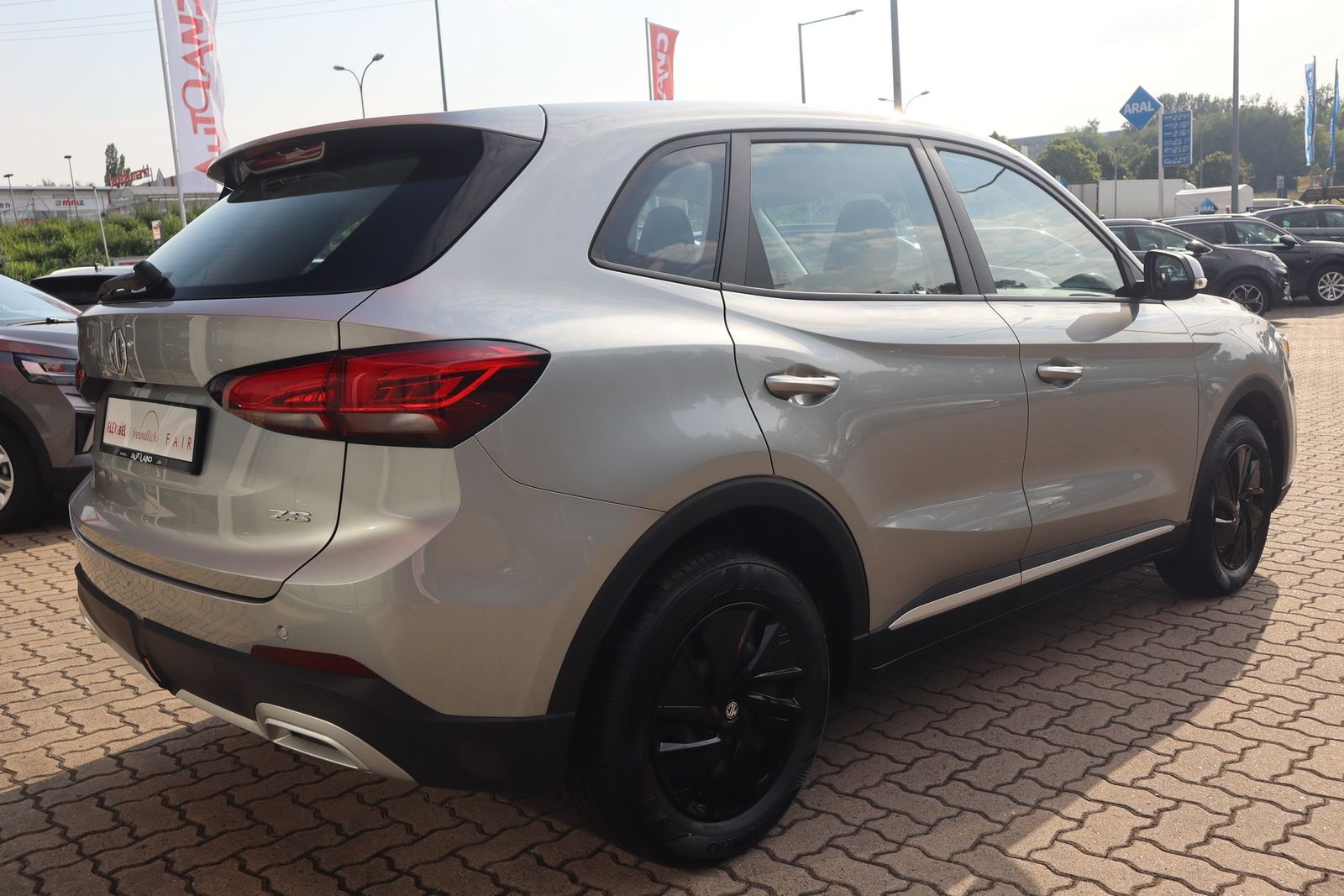 MG ZS