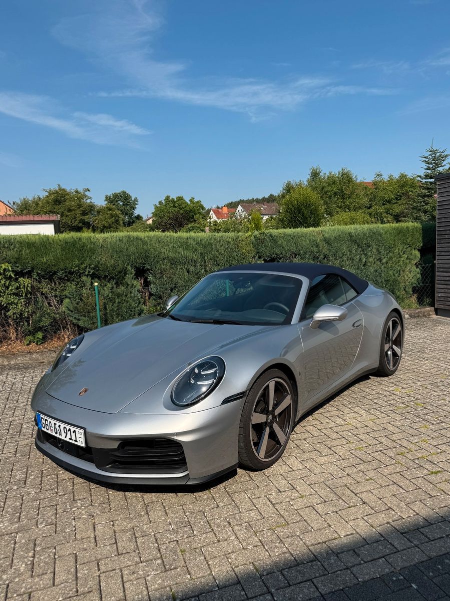 PORSCHE 992 Carrera Cabriolet Carrera GT silber, blau